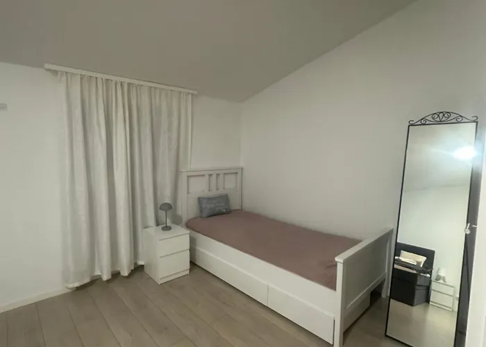 Dom wakacyjny Exklusives Haus Grenze West *